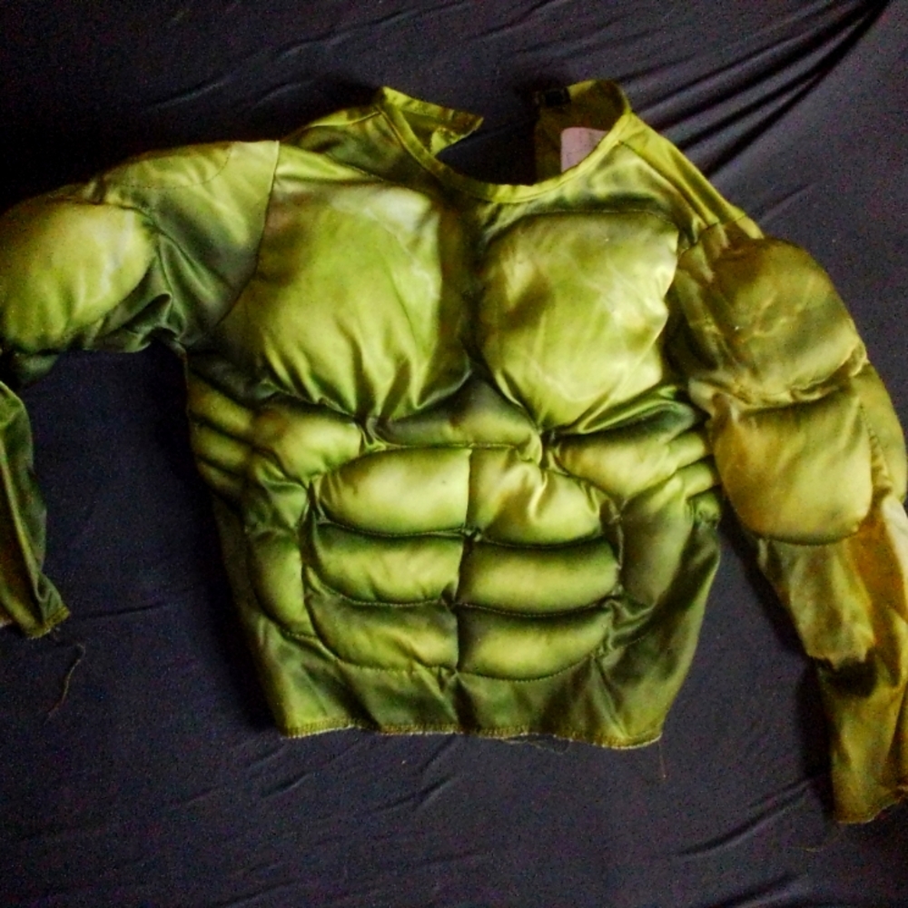 Hulk chest